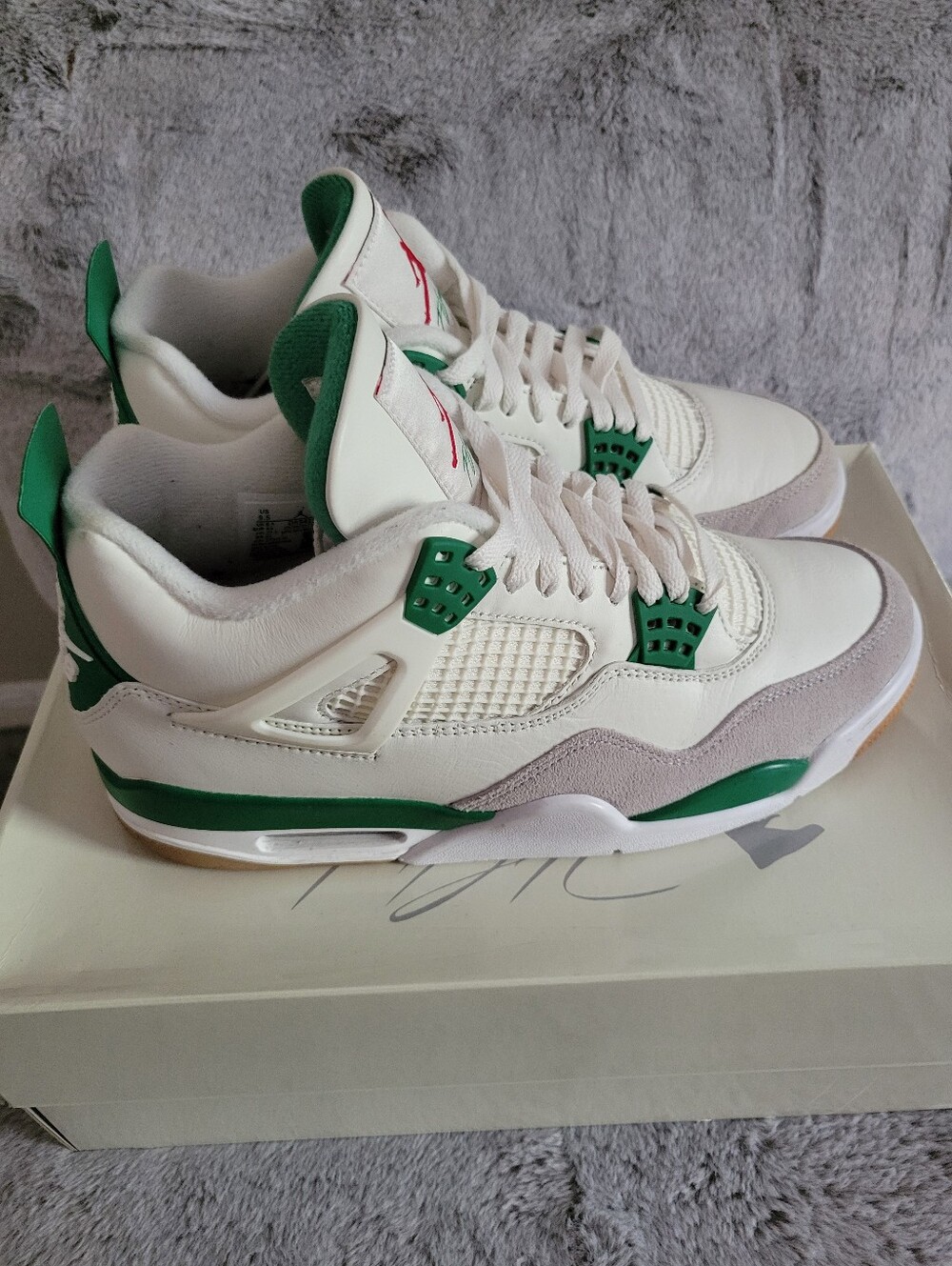 Nike SB Jordan 4 "Pune Green"